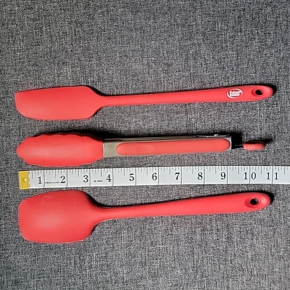 Silicone Spatulas and Grabbers - Picture 3 of 6